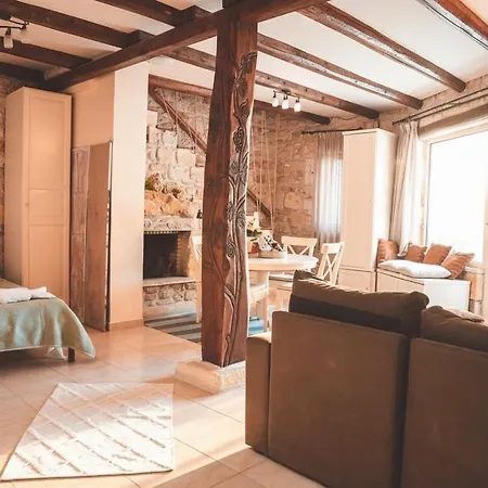 2k Eco Pool & Stone Villa Kryopigi