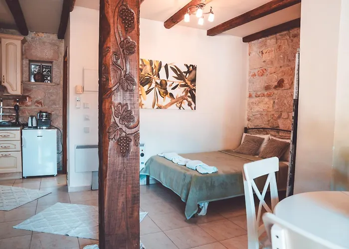 2k Eco Pool & Stone * 克里皮吉