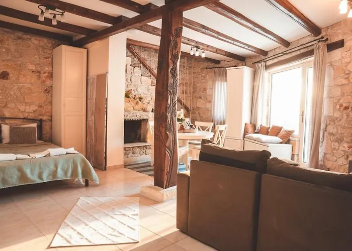 2k Eco Pool & Stone Villa Kryopigi