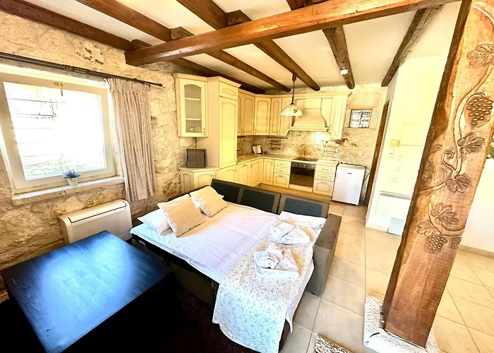 2k Eco Pool & Stone Kriopigi